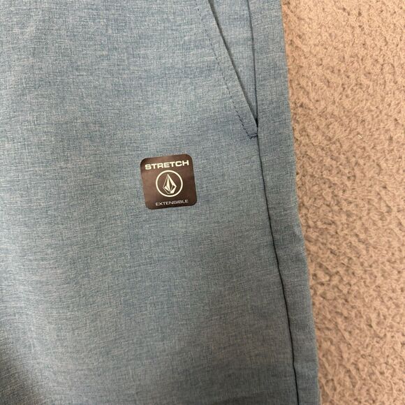 Volcom Shorts Mens 28 Blue Hybrid Walking Surf & Turf Stretch Skate NWOT - Picture 2 of 7